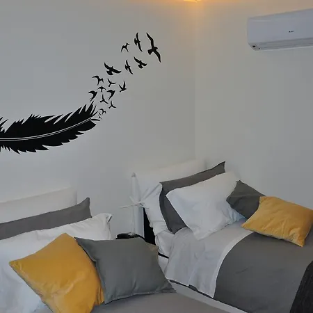 Chiaia 216 Bed & Breakfast Neapol
