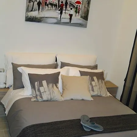 Chiaia 216 Bed & Breakfast Neapol