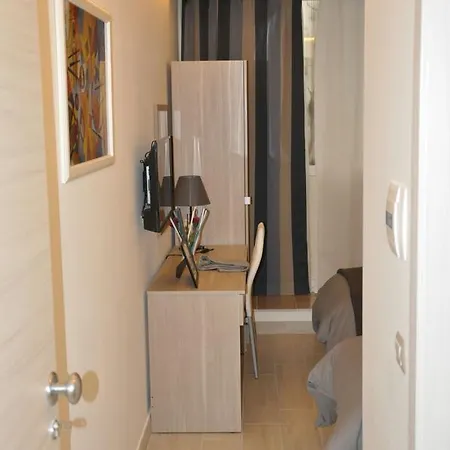 Chiaia 216 4*
