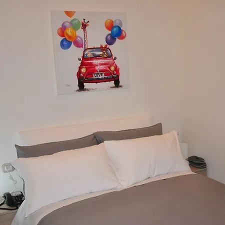 Chiaia 216 4* Naples