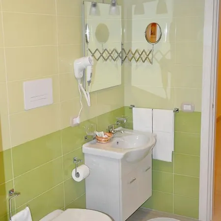 Chiaia 216 Panzió 2*