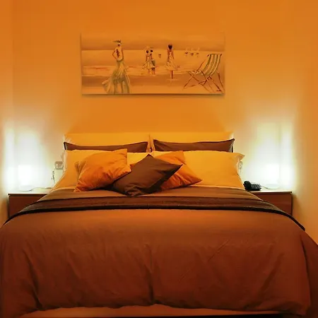 Chiaia 216 Bed & Breakfast Napoli