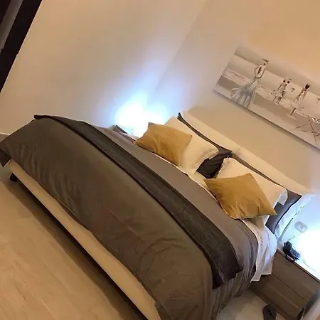 Chiaia 216 4* Napoli