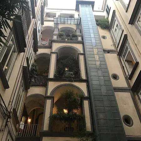 Chiaia 216 Bed and breakfast 4*