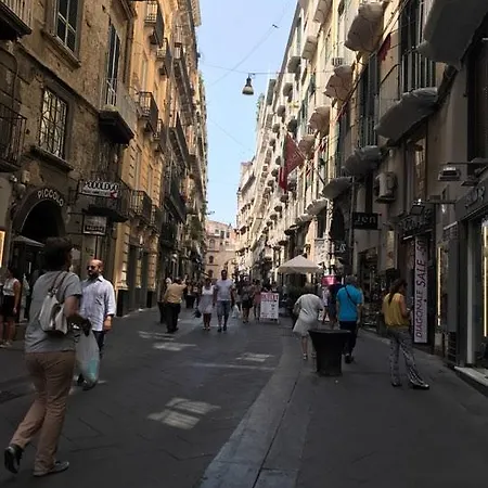 Chiaia 216 فندق مبيت وإفطار نابولي