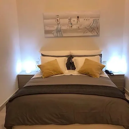 Chiaia 216 فندق مبيت وإفطار 4*